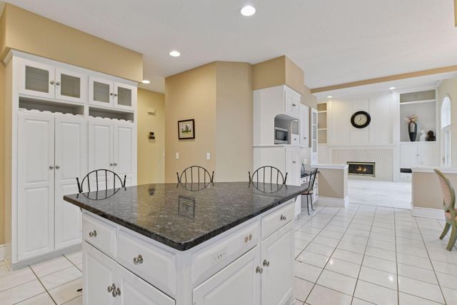 19875 Andover Place, Deephaven, MN 55331