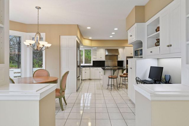 19875 Andover Place, Deephaven, MN 55331