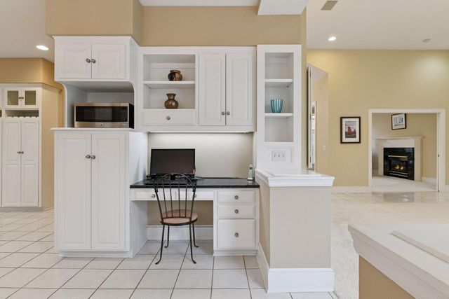 19875 Andover Place, Deephaven, MN 55331