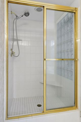 19875 Andover Place, Deephaven, MN 55331