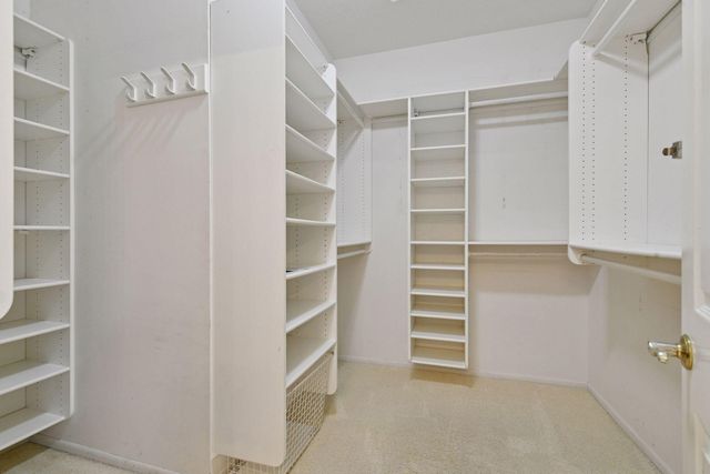 19875 Andover Place, Deephaven, MN 55331