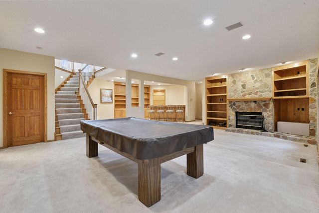 19875 Andover Place, Deephaven, MN 55331