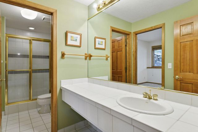 19875 Andover Place, Deephaven, MN 55331