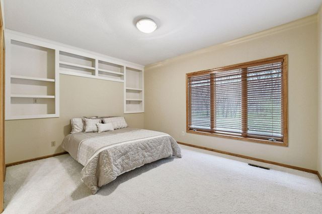 19875 Andover Place, Deephaven, MN 55331