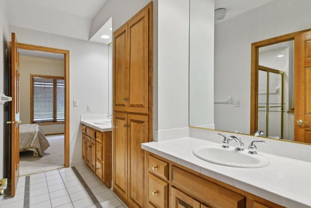 19875 Andover Place, Deephaven, MN 55331