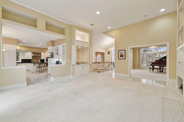 19875 Andover Place, Deephaven, MN 55331