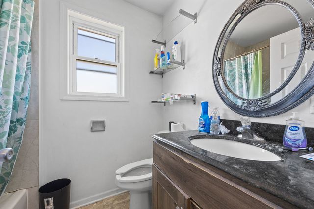 8035 S Kolin Avenue, Chicago, IL 60652