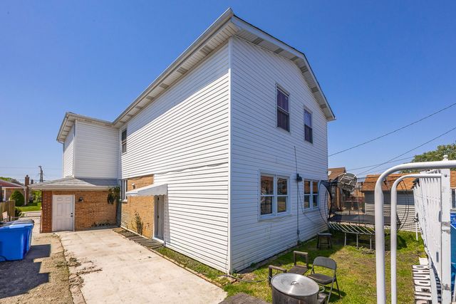 8035 S Kolin Avenue, Chicago, IL 60652