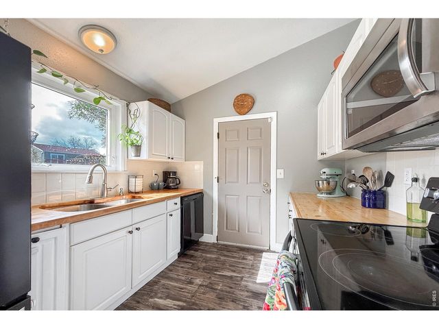 2109 Daley Dr, Longmont, CO 80501