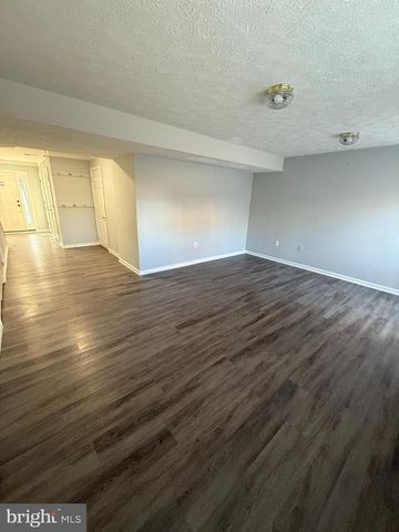 8362 MILLWOOD DR, Springfield, VA 22152