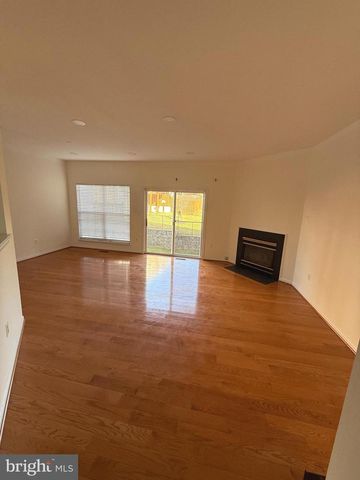 8362 MILLWOOD DR, Springfield, VA 22152