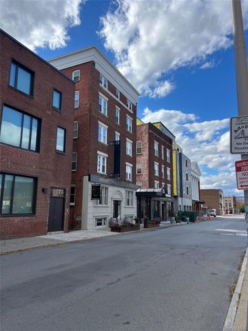 37 Academy 306, Poughkeepsie, NY 12601