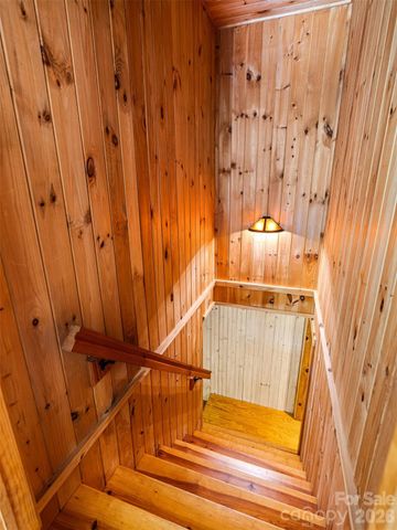 241 Pinners Cove Road, Asheville, NC 28803