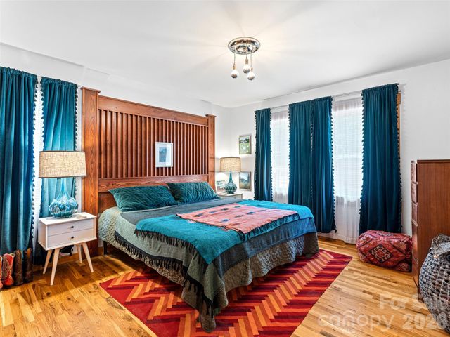 241 Pinners Cove Road, Asheville, NC 28803