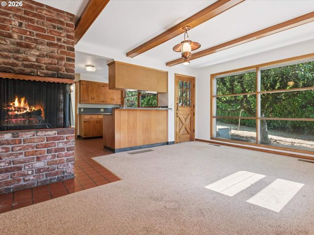 10426 Se LINCOLN Ct, Portland, OR 97216