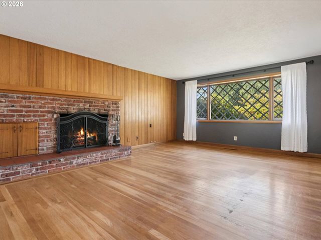10426 Se LINCOLN Ct, Portland, OR 97216