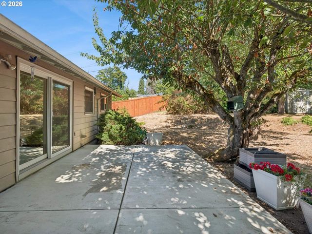 10426 Se LINCOLN Ct, Portland, OR 97216