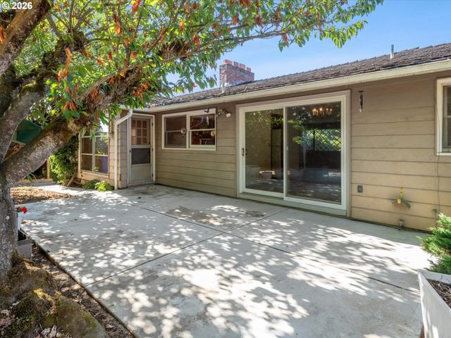 10426 Se LINCOLN Ct, Portland, OR 97216