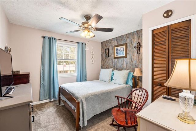 3266 Alcazar Drive SW, Lilburn, GA 30047