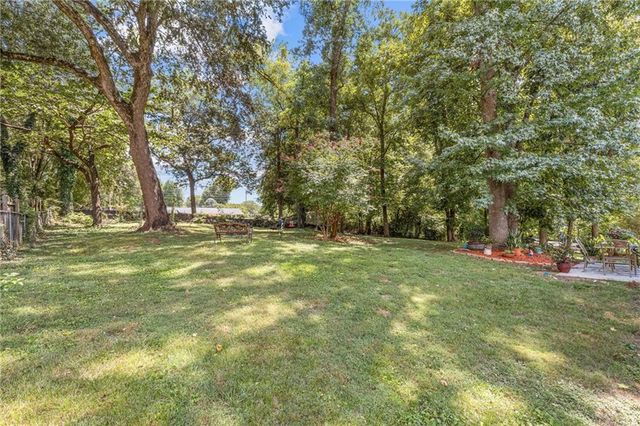 3266 Alcazar Drive SW, Lilburn, GA 30047