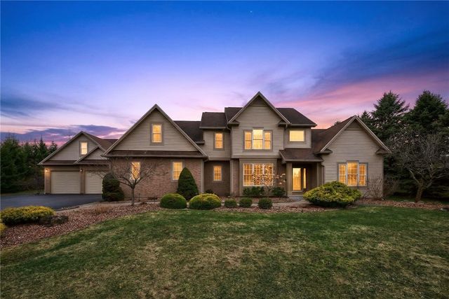 7 La Terra, Penfield, NY 14580