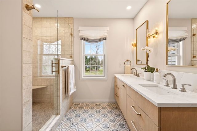 7 La Terra, Penfield, NY 14580