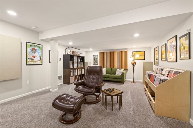 7 La Terra, Penfield, NY 14580