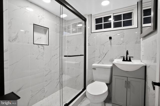 3424 EADS ST NE, Washington, DC 20019