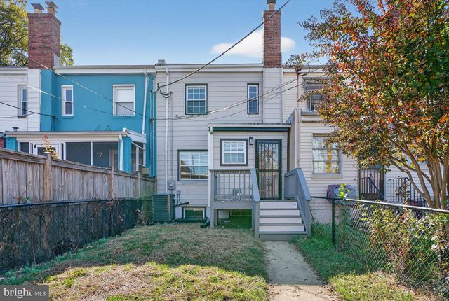 3424 EADS ST NE, Washington, DC 20019