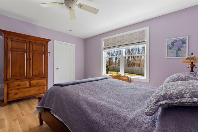 18 Primrose Ln 18, Ipswich, MA 01938