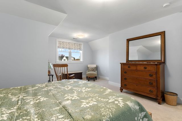 18 Primrose Ln 18, Ipswich, MA 01938