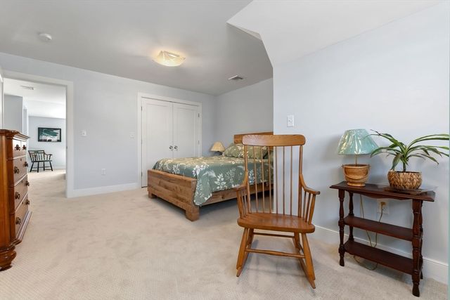 18 Primrose Ln 18, Ipswich, MA 01938