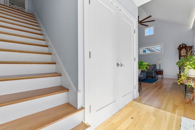 18 Primrose Ln 18, Ipswich, MA 01938