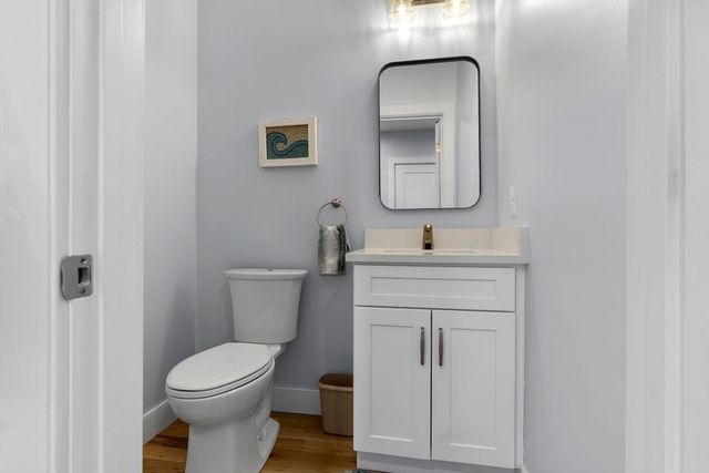 18 Primrose Ln 18, Ipswich, MA 01938