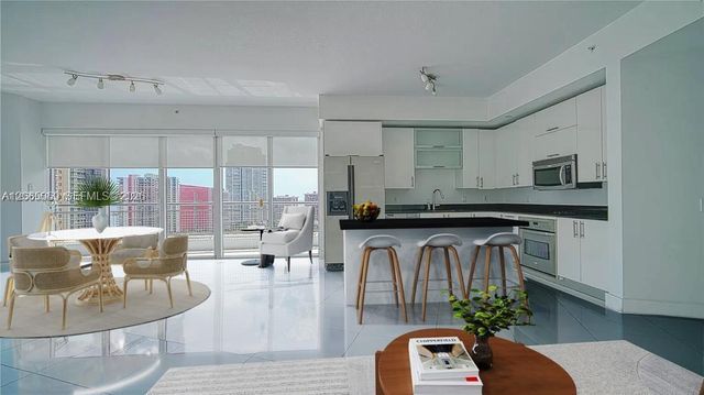 60 SW 13th St 1600, Miami, FL 33130