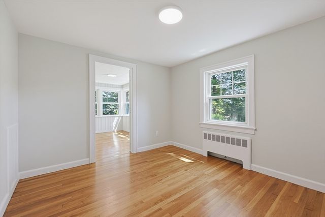 30 Arbor Road, Chelmsford, MA 01863