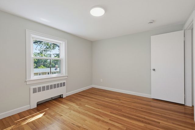 30 Arbor Road, Chelmsford, MA 01863