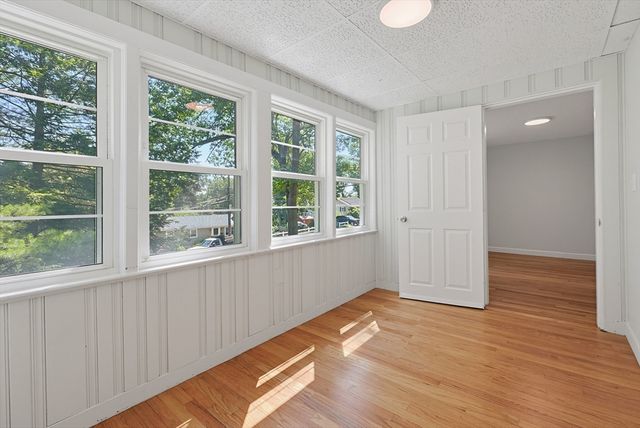 30 Arbor Road, Chelmsford, MA 01863