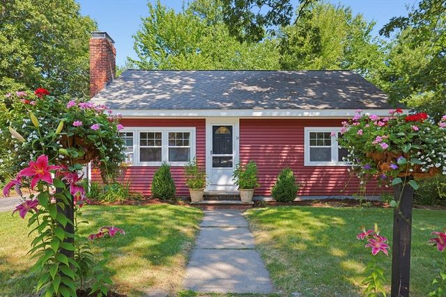 30 Arbor Road, Chelmsford, MA 01863