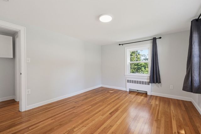 30 Arbor Road, Chelmsford, MA 01863