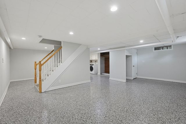 30 Arbor Road, Chelmsford, MA 01863