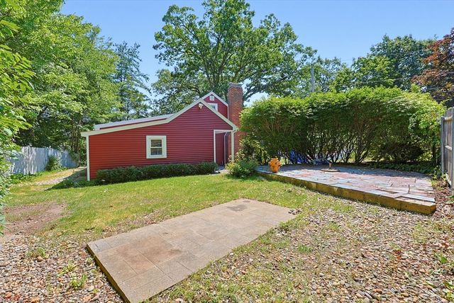 30 Arbor Road, Chelmsford, MA 01863