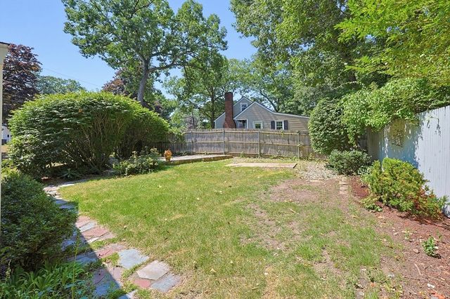 30 Arbor Road, Chelmsford, MA 01863
