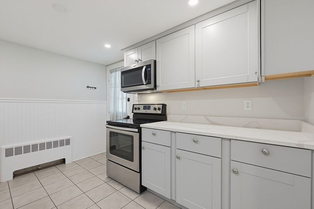 30 Arbor Road, Chelmsford, MA 01863