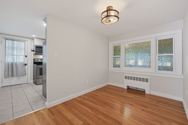 30 Arbor Road, Chelmsford, MA 01863