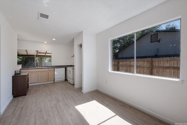 7006 Autumn Chase St, San Antonio, TX 78238