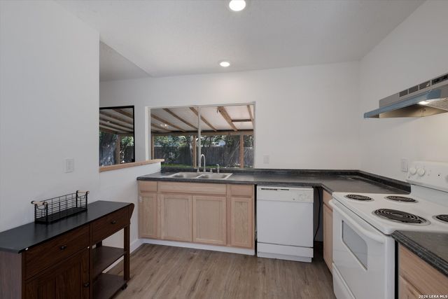 7006 Autumn Chase St, San Antonio, TX 78238