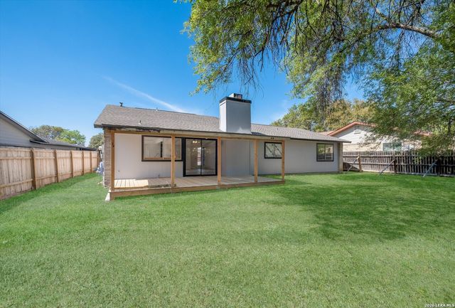 7006 Autumn Chase St, San Antonio, TX 78238