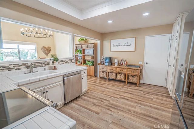 23429 Via Elisandra, Valencia, CA 91355