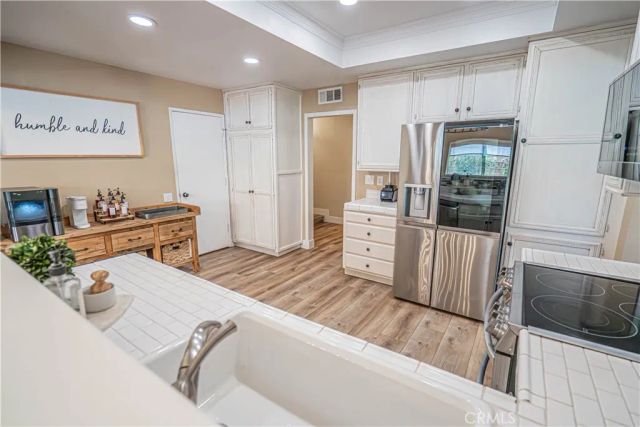 23429 Via Elisandra, Valencia, CA 91355
